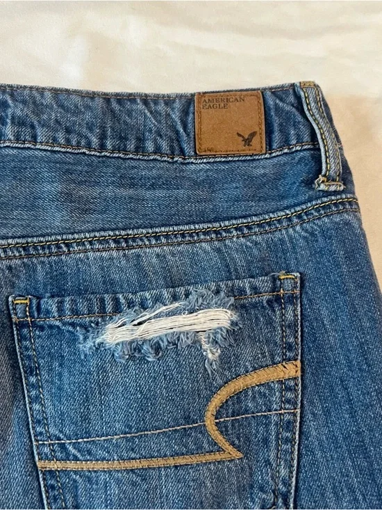 American Eagle Distressed Denim Shorts Size 6 2.5” Inseam Cutoff - Picture 6 of 6
